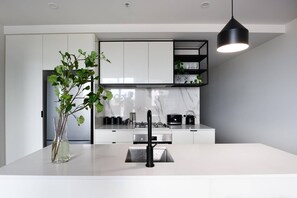 Fridge, microwave, oven, stovetop