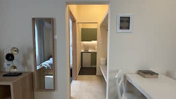 Decoración personalizada, muebles diferentes y escritorio