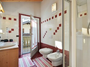 Towels - Cosy apartment for 6 people with WIFI, TV and balcony (Pozza Di Fassa)