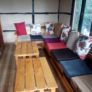 Lobby sitting area - Sapphire Resort (Naivasha)