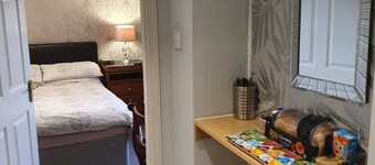 The Wee Studio For Two