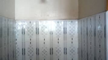 Single Room | Bathroom shower