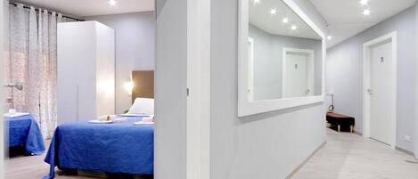 1 bedroom, in-room safe, iron/ironing board, WiFi