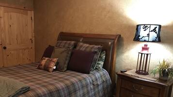 2 Schlafzimmer, Bügeleisen/Bügelbrett, kostenloses WLAN, Bettwäsche