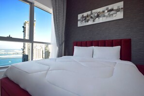 Standard Apartment, 2 Bedrooms, Pool Access, Marina View