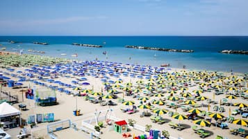 Vista spiaggia/mare