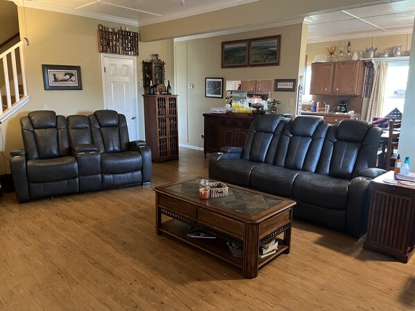 Smart TV, DVD player, books, video library