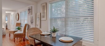 Charming 1950s Beach Cottage Apt B