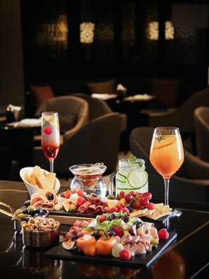 Der serveres morgenmad