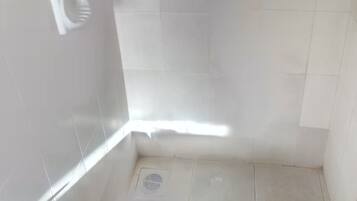 Single Room | Bathroom shower