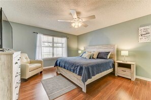 House, Multiple Beds, Private Pool, Pool View | 3 bedrooms, free WiFi - Splash Paradise, 3 Bedroom, Private Pool, Pet Friendly (Palm Coast)