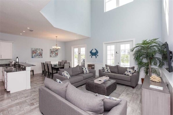 House, Multiple Beds, Private Pool | Living room