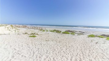 Vlak bij het strand