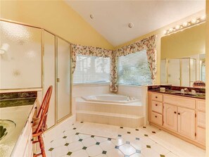 House, Multiple Beds, Private Pool, Golf View | Bathroom | Towels