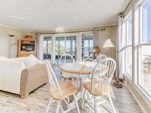House, 2 Queen Beds, Patio, Ocean View - Ponte Vedra Beach Cottage, Beach Front, Sleeps 4, 2 Bedrooms, Wifi (Ponte Vedra Beach)