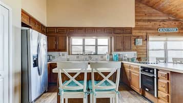 House, Multiple Beds, Kitchen, Ocean View | Private kitchen | Fridge, microwave, stovetop, dishwasher