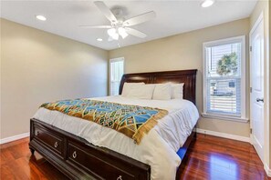 3 bedrooms, free WiFi - Ocean Paradise, 3 Bedrooms, Ocean Front, Wifi, Sleeps 10 (St. Augustine)