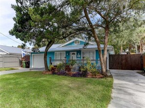 Outdoor banquet area - Summertime Sanctuary, Private Pool, 3 Bedrooms, Sleeps 8 (St. Augustine)