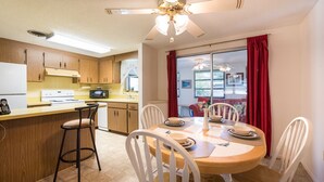 House, Multiple Beds, Private Pool, Garden View | Private kitchen