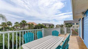 House, Multiple Beds, Private Pool, Ocean View | Balcony