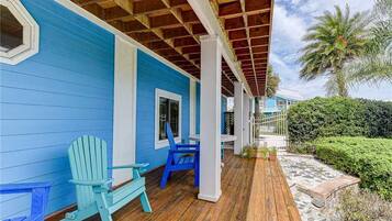 Nhà, nhiều giường, hồ bơi riêng, quang cảnh biển | Ban công