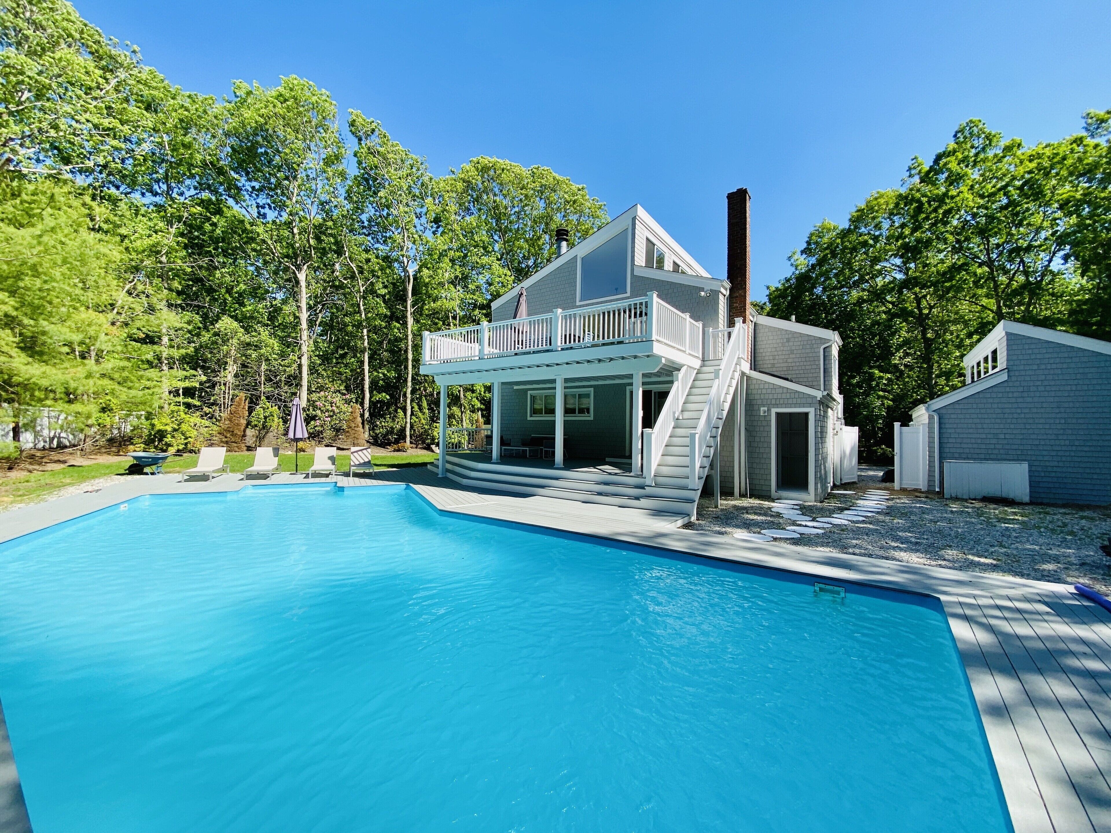 Serene East Hampton Retreat with Heated Pool.  Walk to Sammy’s beach!