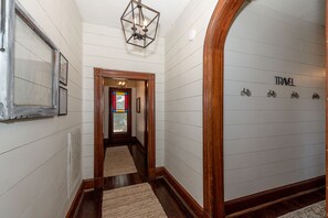 Interior - The Magnolia at 4th and Gill (Knoxville)