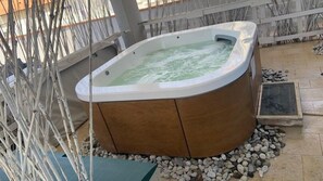 室外 Spa 池