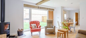 2 bedroom accommodation in Kirk Hammerton, near Knaresborough