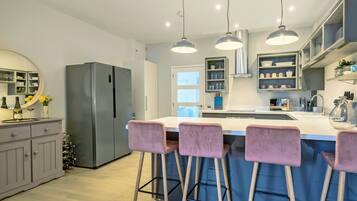 Dishwasher, high chair