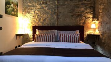 Family Room | Free WiFi, bed sheets