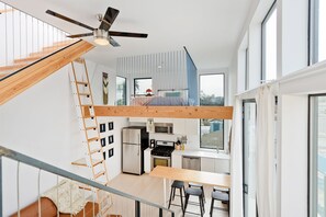 Interior - Thoroughly Clean & Highly Discounted @ the Beach (San Diego)