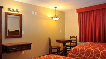 Dilengkapi dengan perabotan berbeda-beda dan ruang kerja ramah laptop