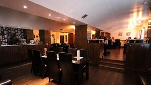 Free daily continental breakfast - Thistle Hotel (Kinross)