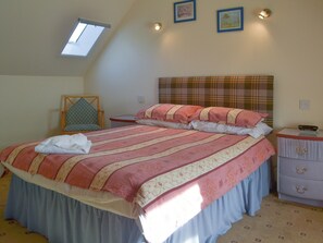3 bedrooms, free WiFi, bed sheets - Dolphin View - UK30689 (Portknockie)