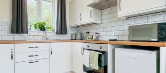 Hare Lodge - UK30604