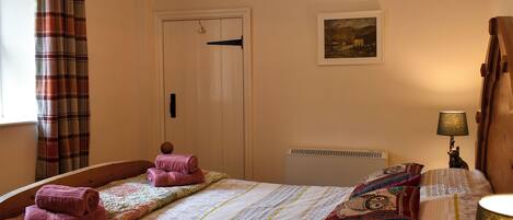2 habitaciones, wifi gratis y ropa de cama