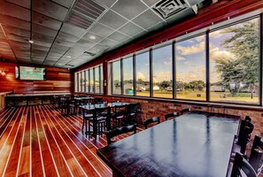 Restaurant - Southern Breeze Lodge (Golden Meadow)