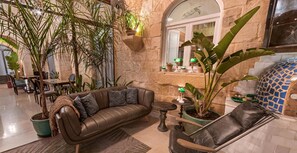Courtyard - Lulu Boutique Hotel (Zebbug)