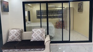 Unclassified image, 5 of 12, button - Infinite villa (Mumbai)