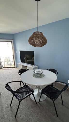 Cozy Condo at the Beach