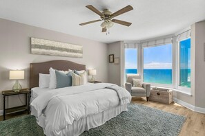 2 makuuhuonetta, silitysrauta/-lauta, ilmainen Wi-Fi, vuodevaatteet