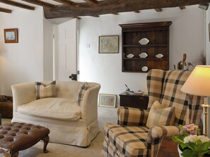 Exposed wood beams throughout the living room | Toad Hall, Helmsley - 2 bedroom accommodation in Helmsley (Helmsley)