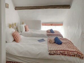 2 bedrooms, free WiFi, bed sheets - 2 bedroom accommodation in Helmsley (Helmsley)