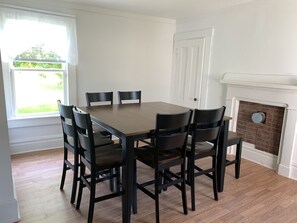 تناول الطعام