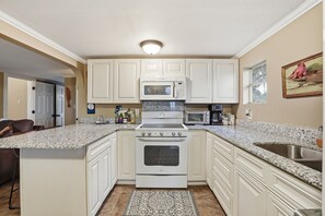 Fridge, microwave, oven, stovetop - Beautiful, Relaxing, Spacious Cottage with view of Vermillion Bay! (Cypremort Point)