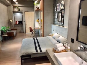 Right 雙臥室 | 3 間睡房、書桌、隔音、免費 Wi-Fi