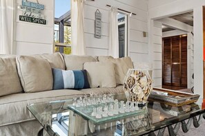 Smart-tv, eldstad och tv-spel