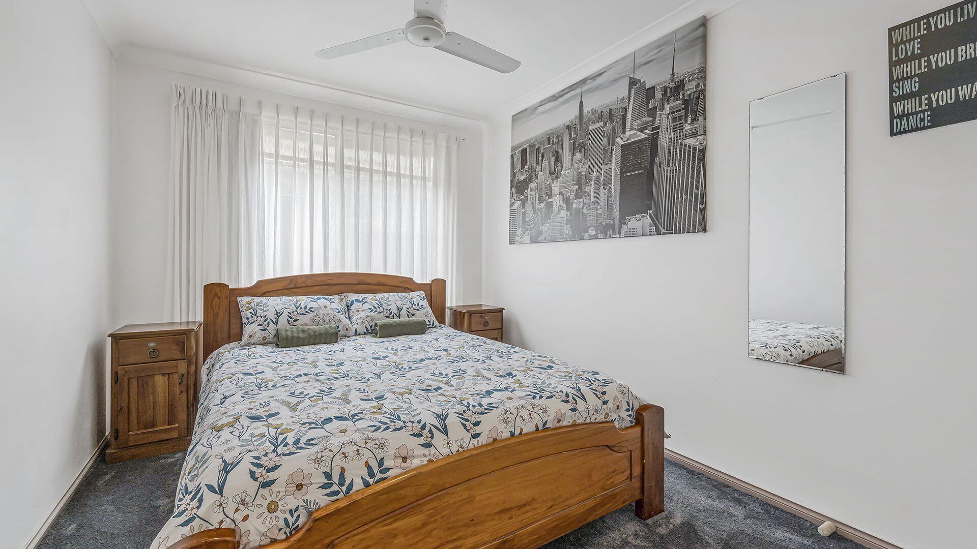 4 dormitorios, tabla de planchar con plancha, Internet y ropa de cama