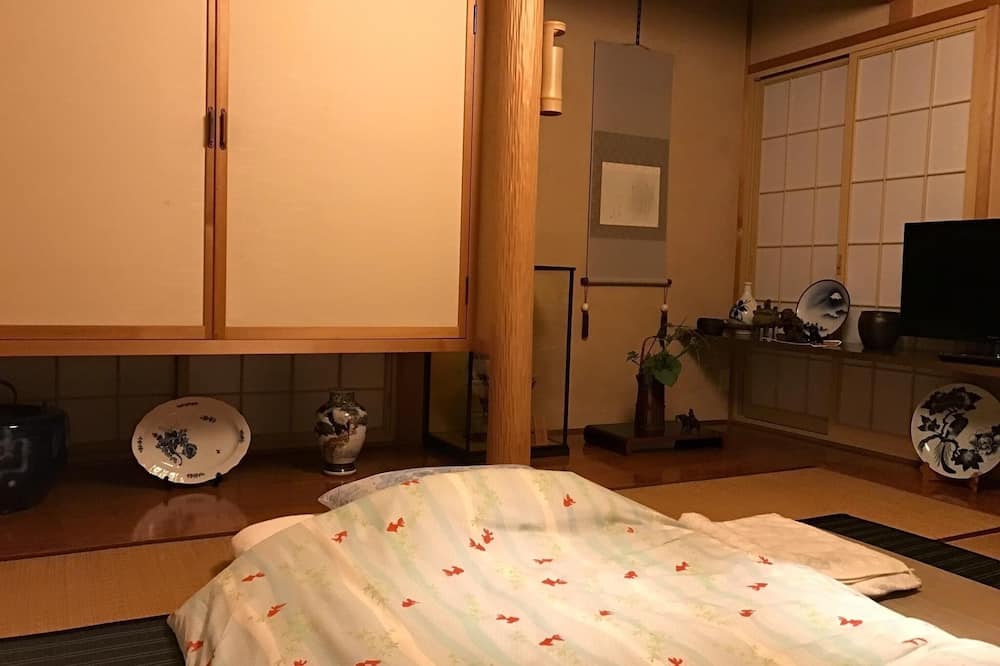 Guest House Chara